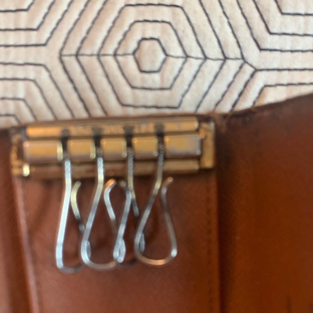 Louis Vuitton  Key Case Multiple 4 Monogram Canvas Brown PVC Men’s Scratches - Picture 8 of 9